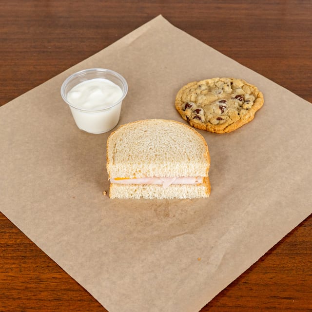 Kids Turkey & Cheddar.